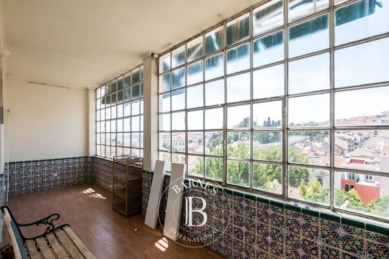 For Sale Building | Misericórdia - picture 3