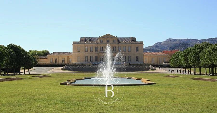 Luxury 4-room apartment for sale - Marseille 8 Borély - picture 2