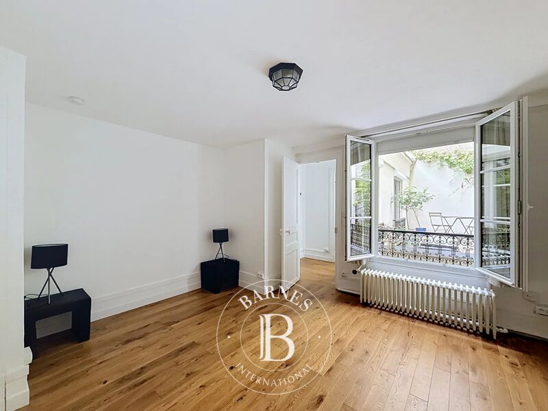 À louer Appartement | Paris 8ème - picture 3