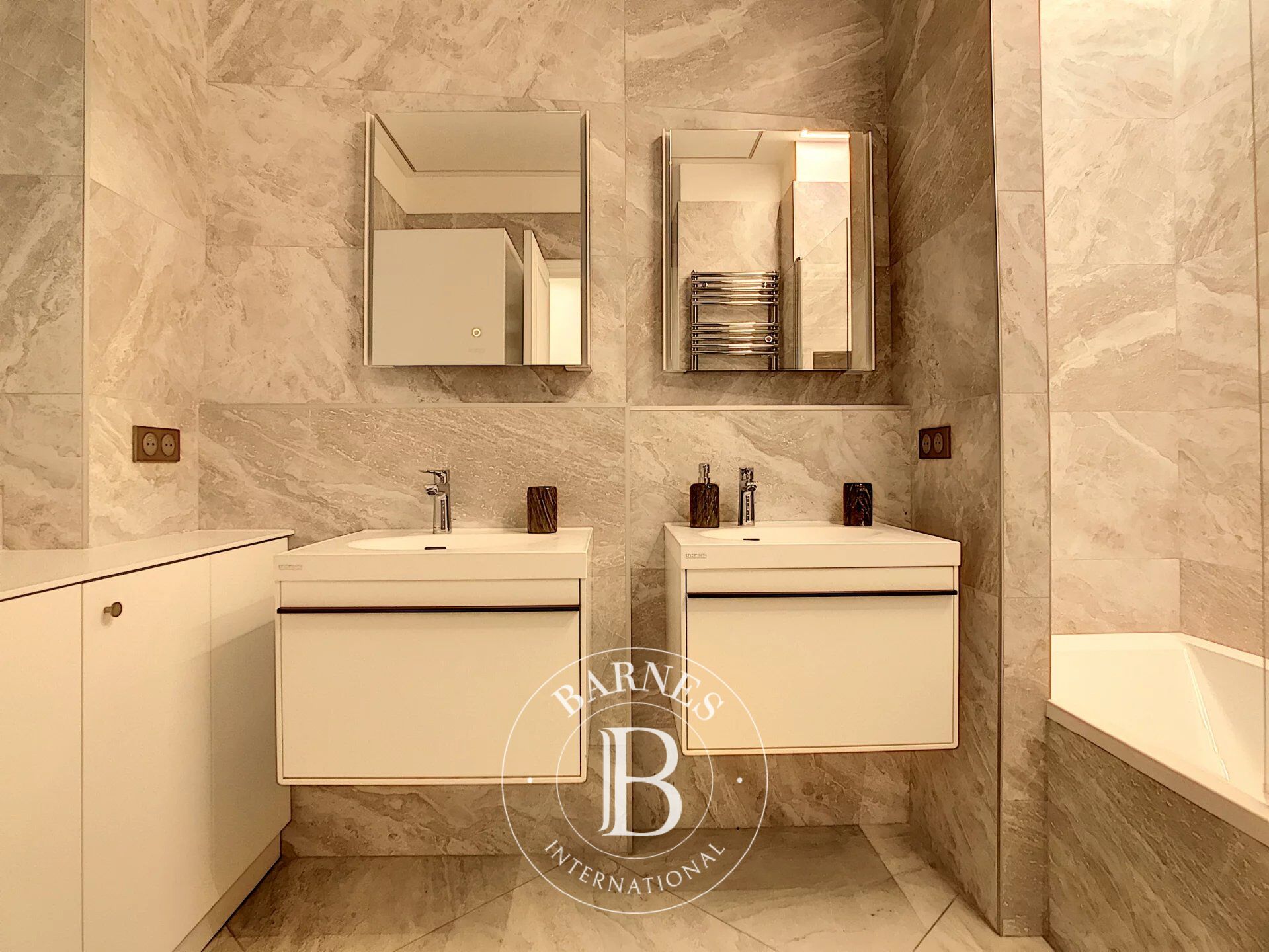 Rented, Apartment Paris 9ème - picture 7