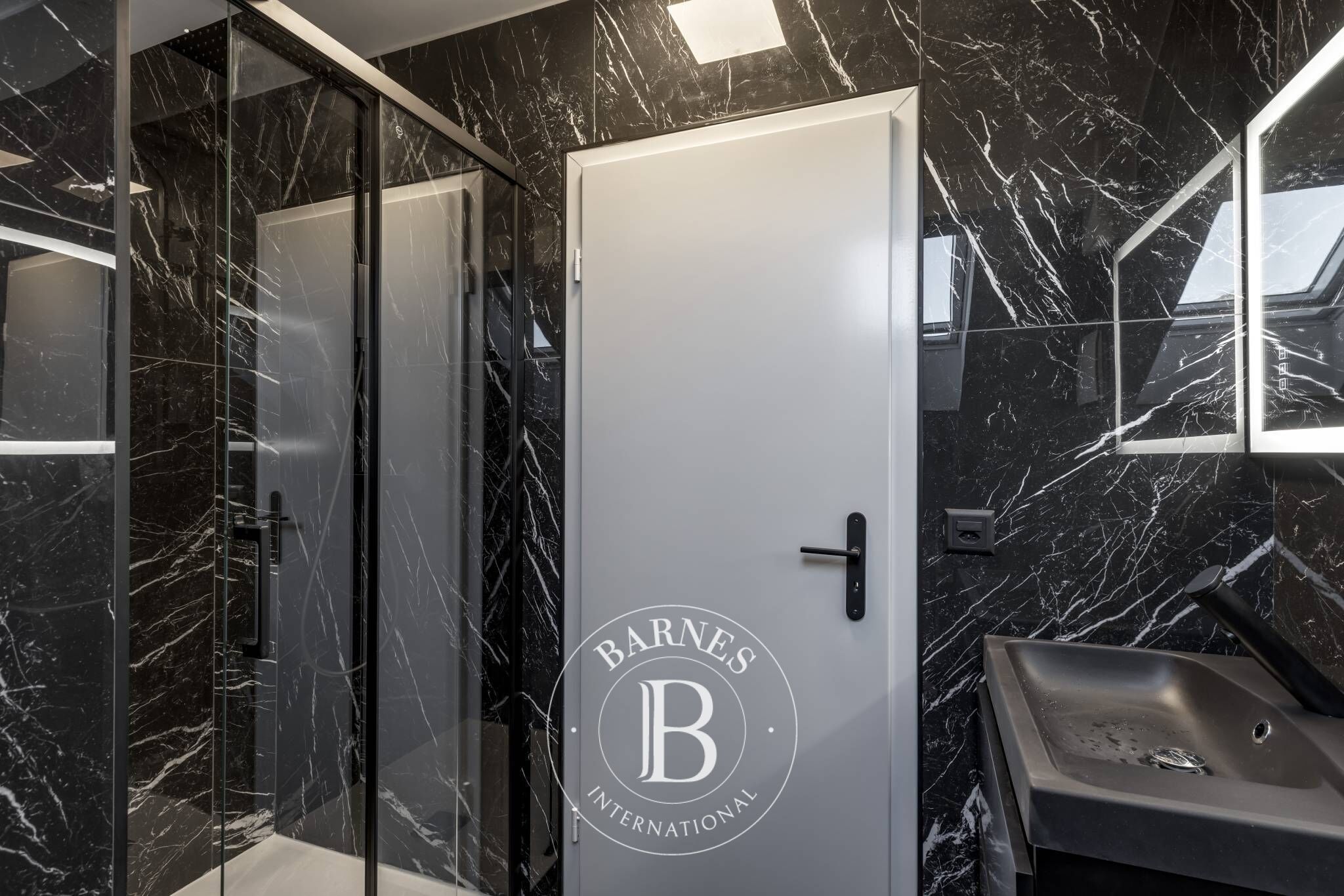 Cati kati Montreux - picture 7