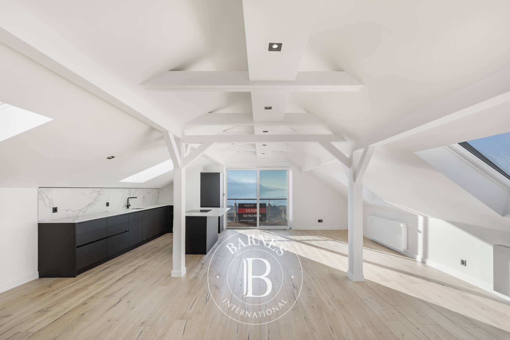 Cati kati Montreux - picture 6