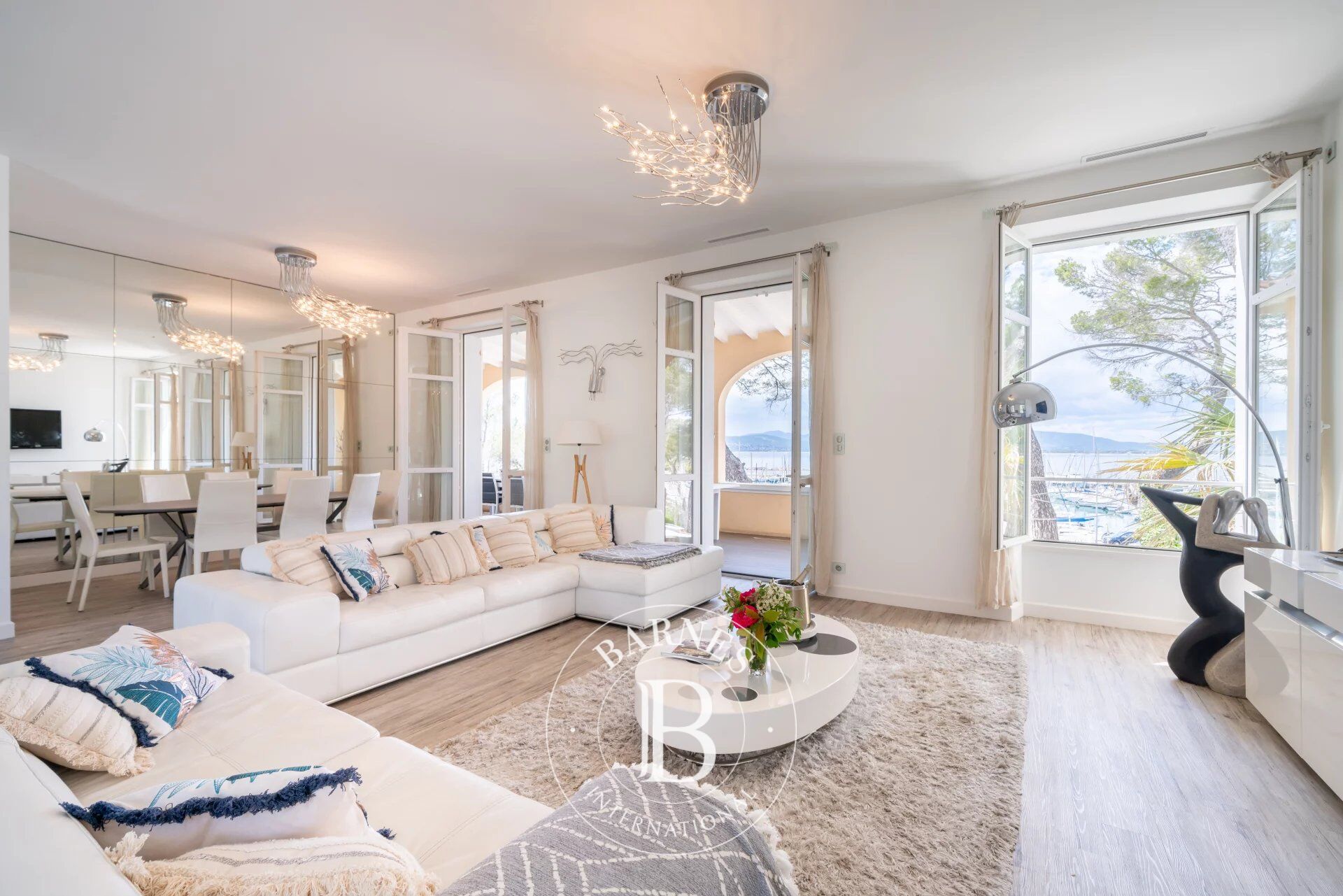 Villa Saint-Raphaël - picture 3