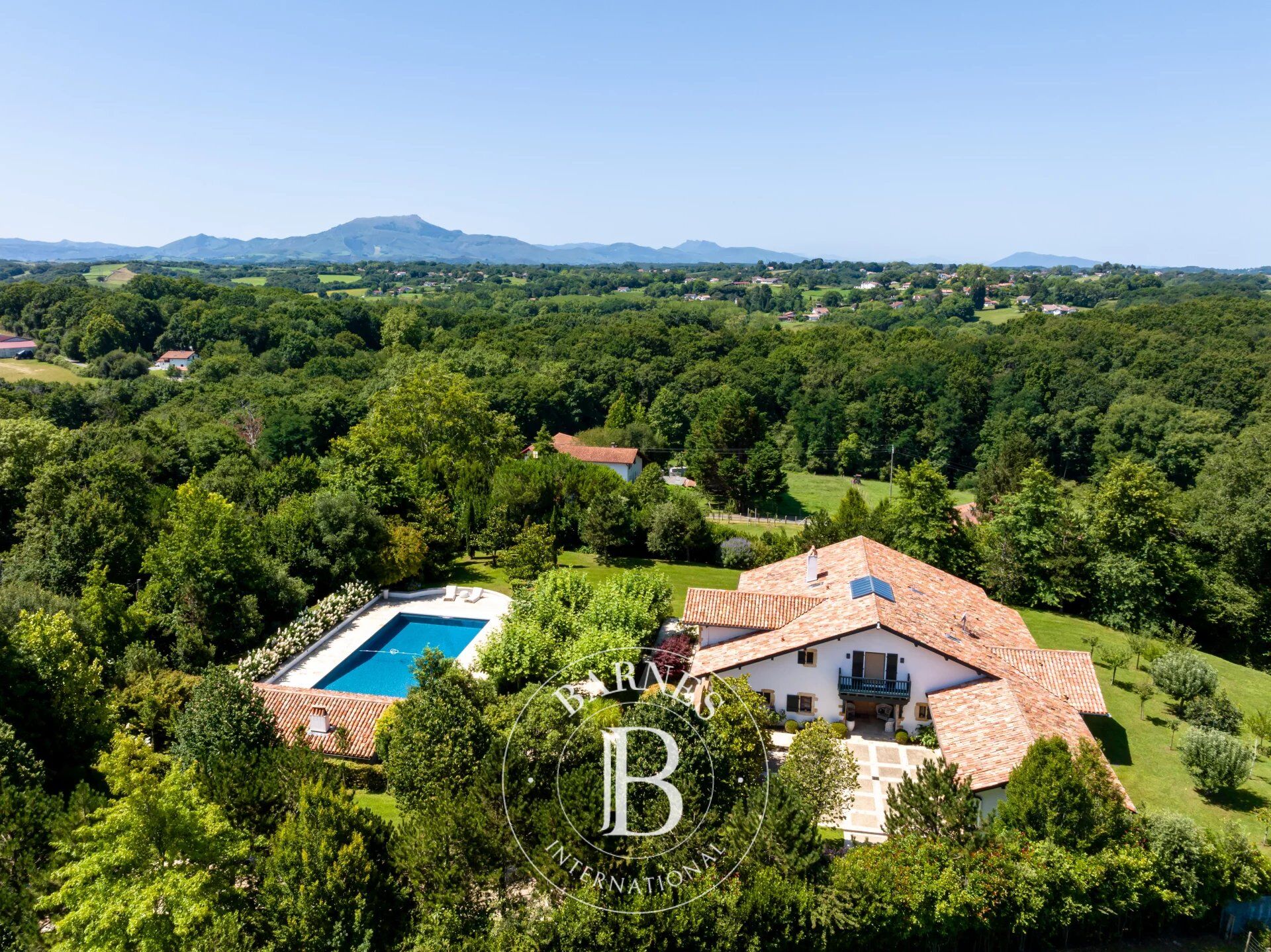 Casa Arcangues - picture 1