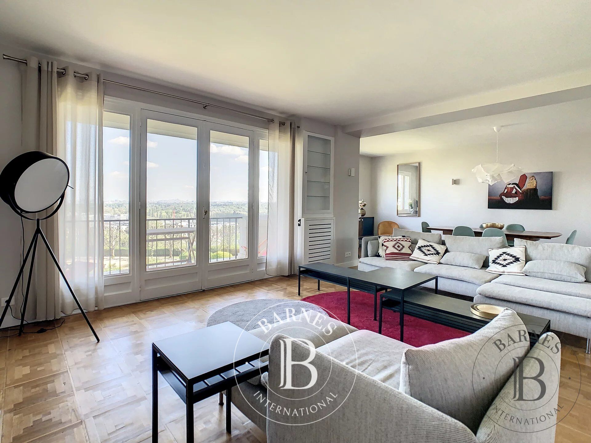 The BARNES rental department is presenting this property: - picture 1