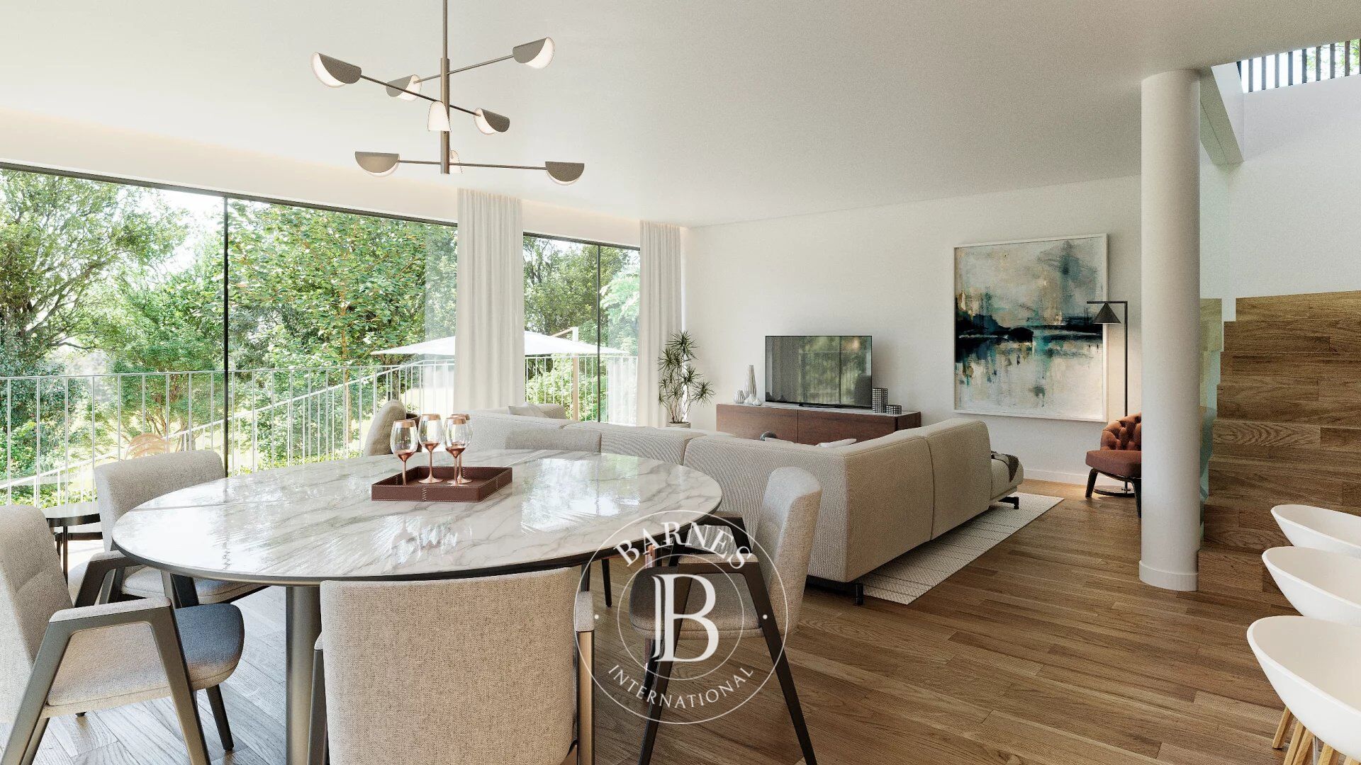 Garden with pool - picture 2