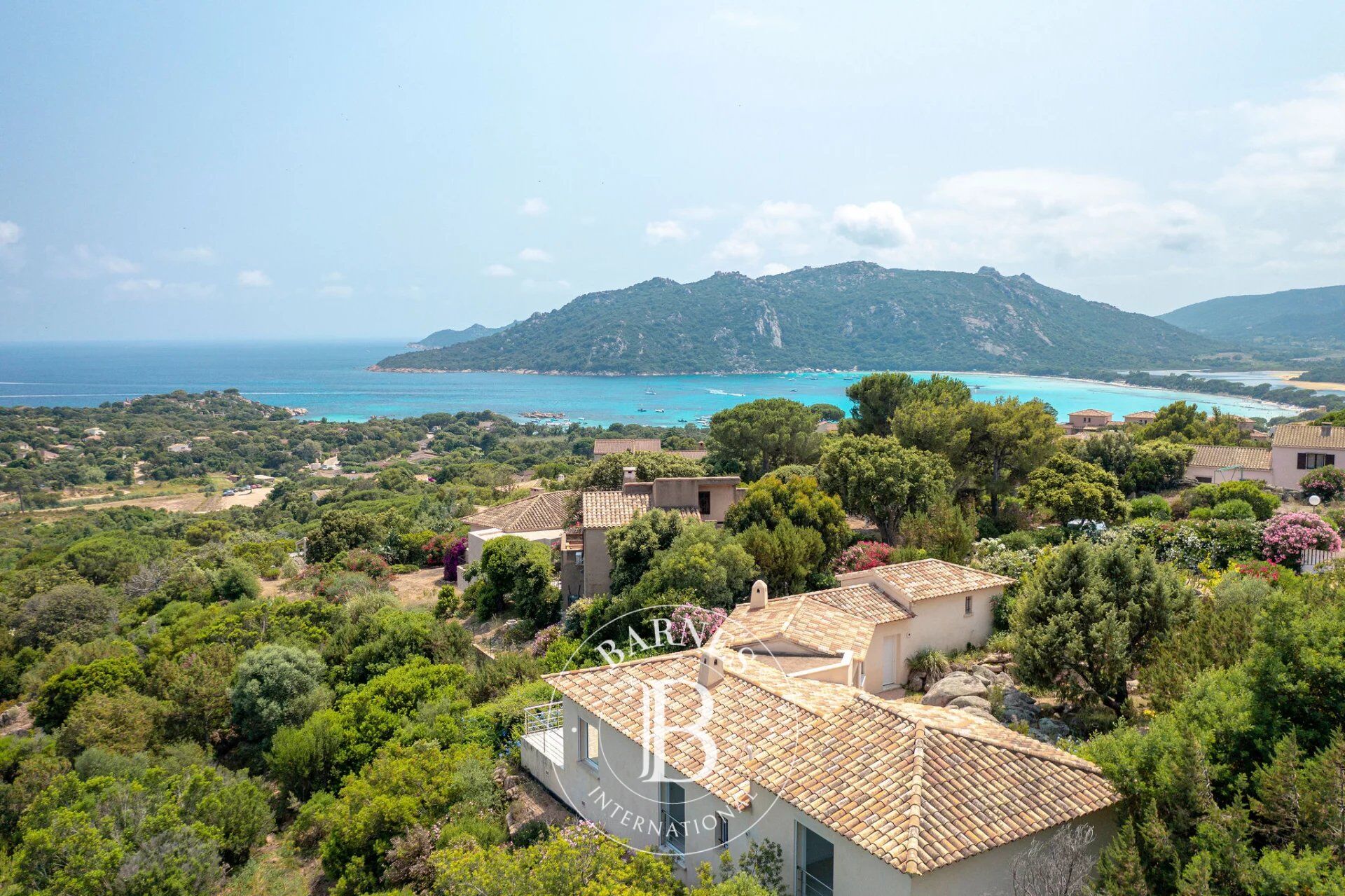 Exclusivity - Santa Giulia - 3 bedroom villa - sea view - picture 3