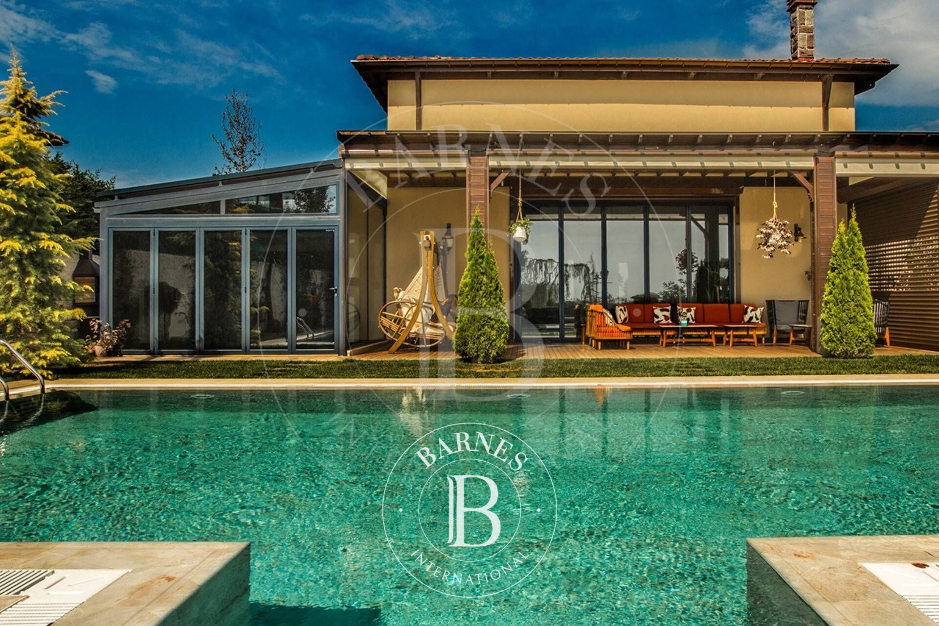 Vivre dans le luxe avec des vues panoramiques à Büyükçekmece, Istanbul - picture 1