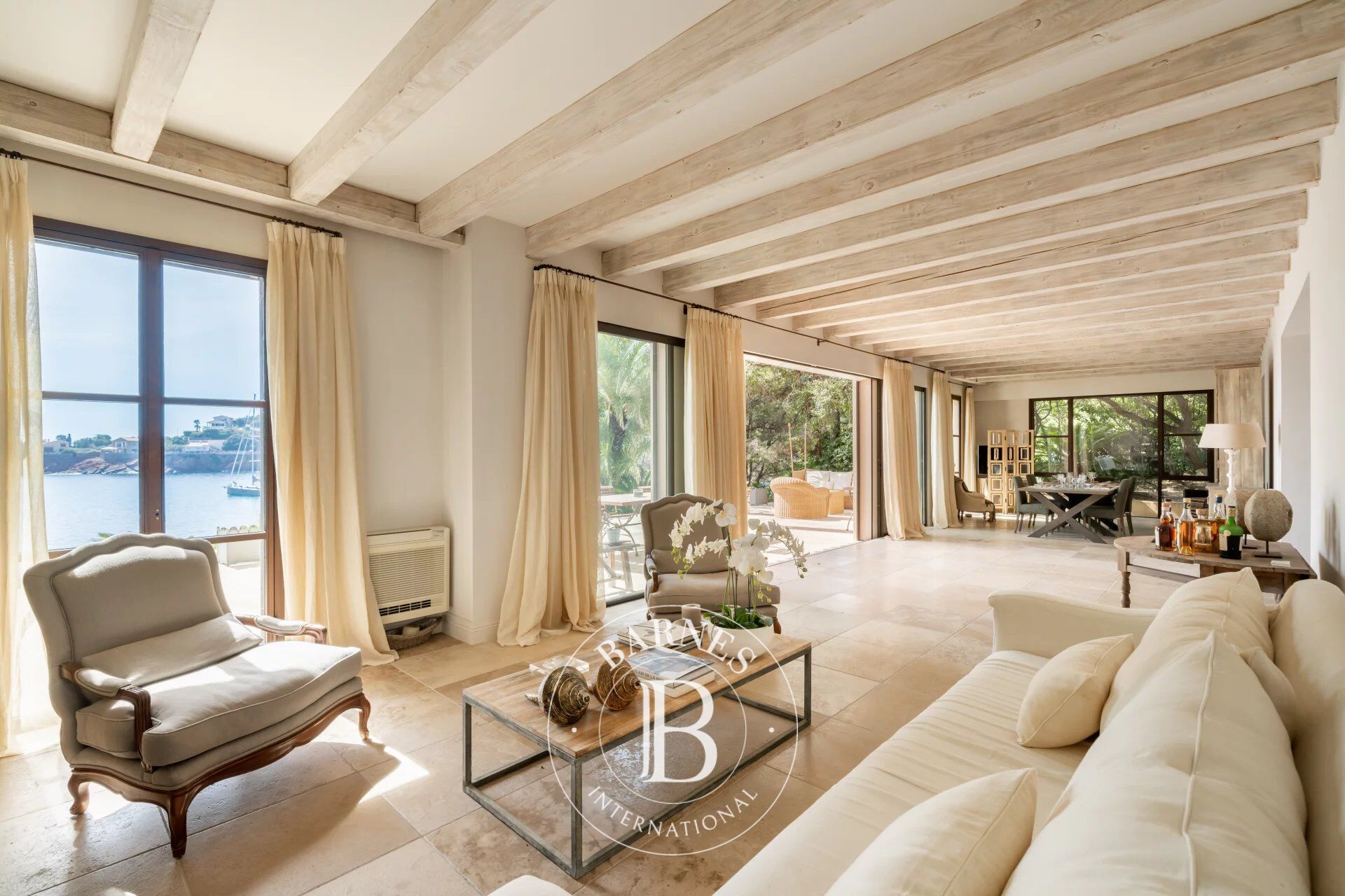 Villa Saint-Raphaël - picture 3