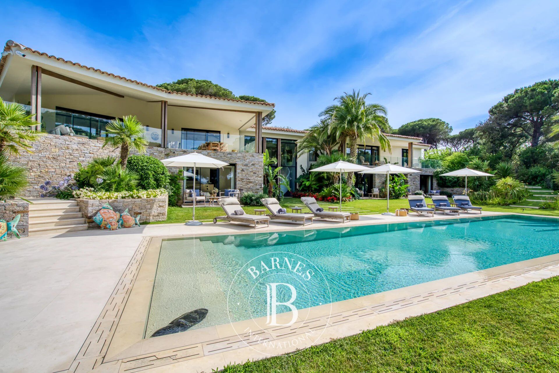SAINT TROPEZ LES PARCS - SWIMMING POOL - 5 BEDROOMS - STAFF - picture 1