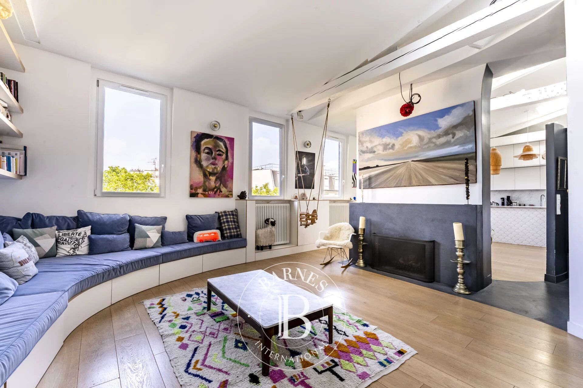 Paris 17 - Close to Batignolles - Duplex on top floors with sky view - picture 3