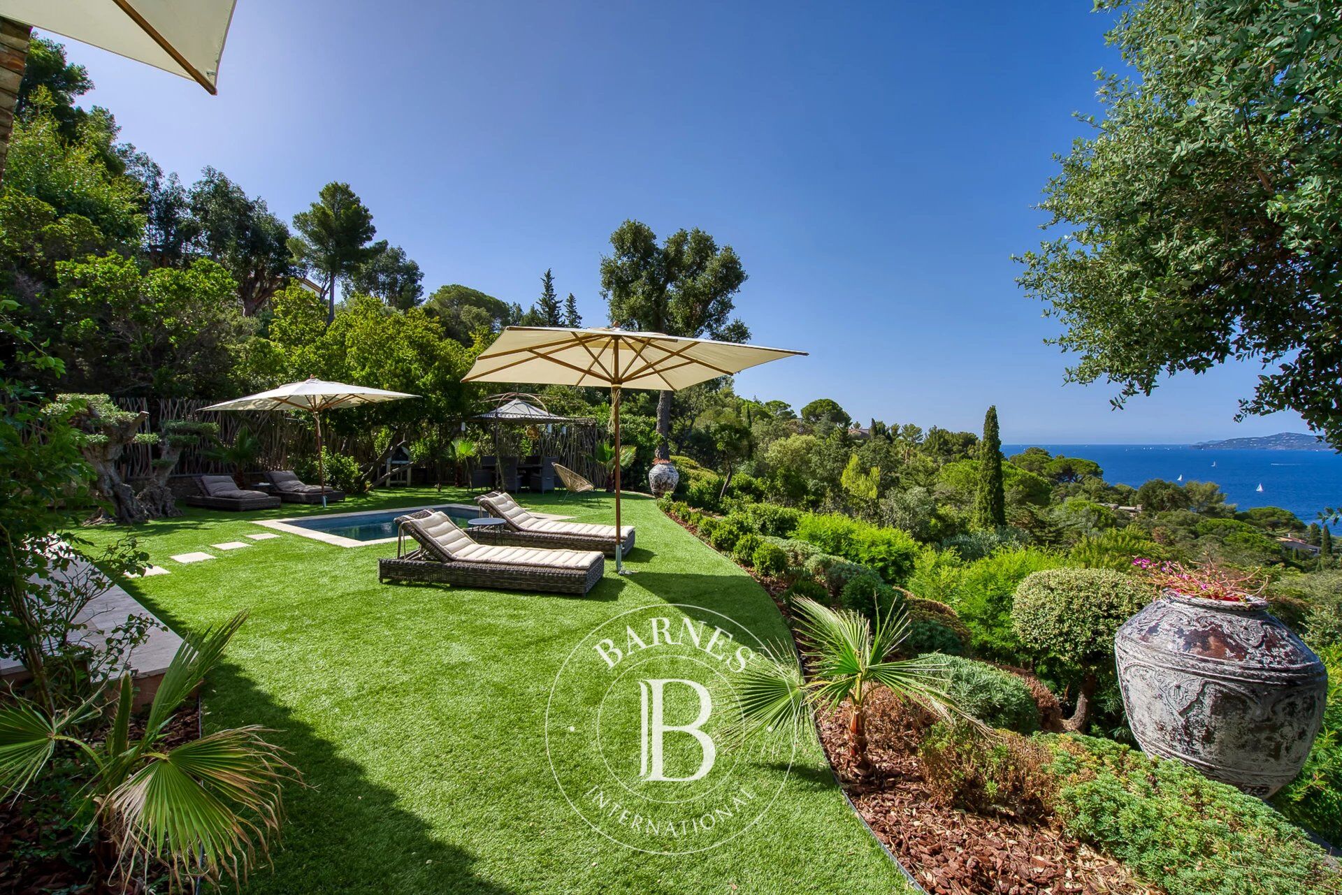 Villa Le Lavandou - picture 1