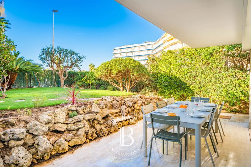 CANNES PALM BEACH - CONTEMPORARY APARTMENT - 3 BEDROOMS