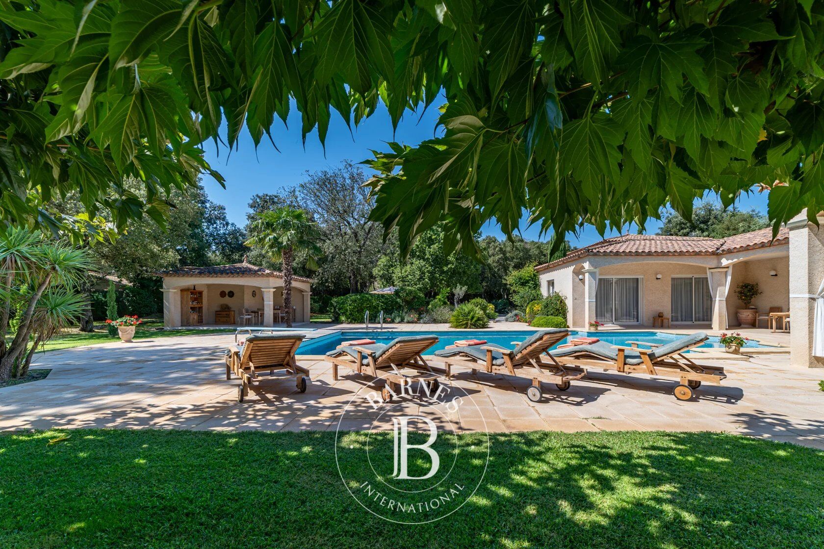 Venta, Villa Castries - picture 1