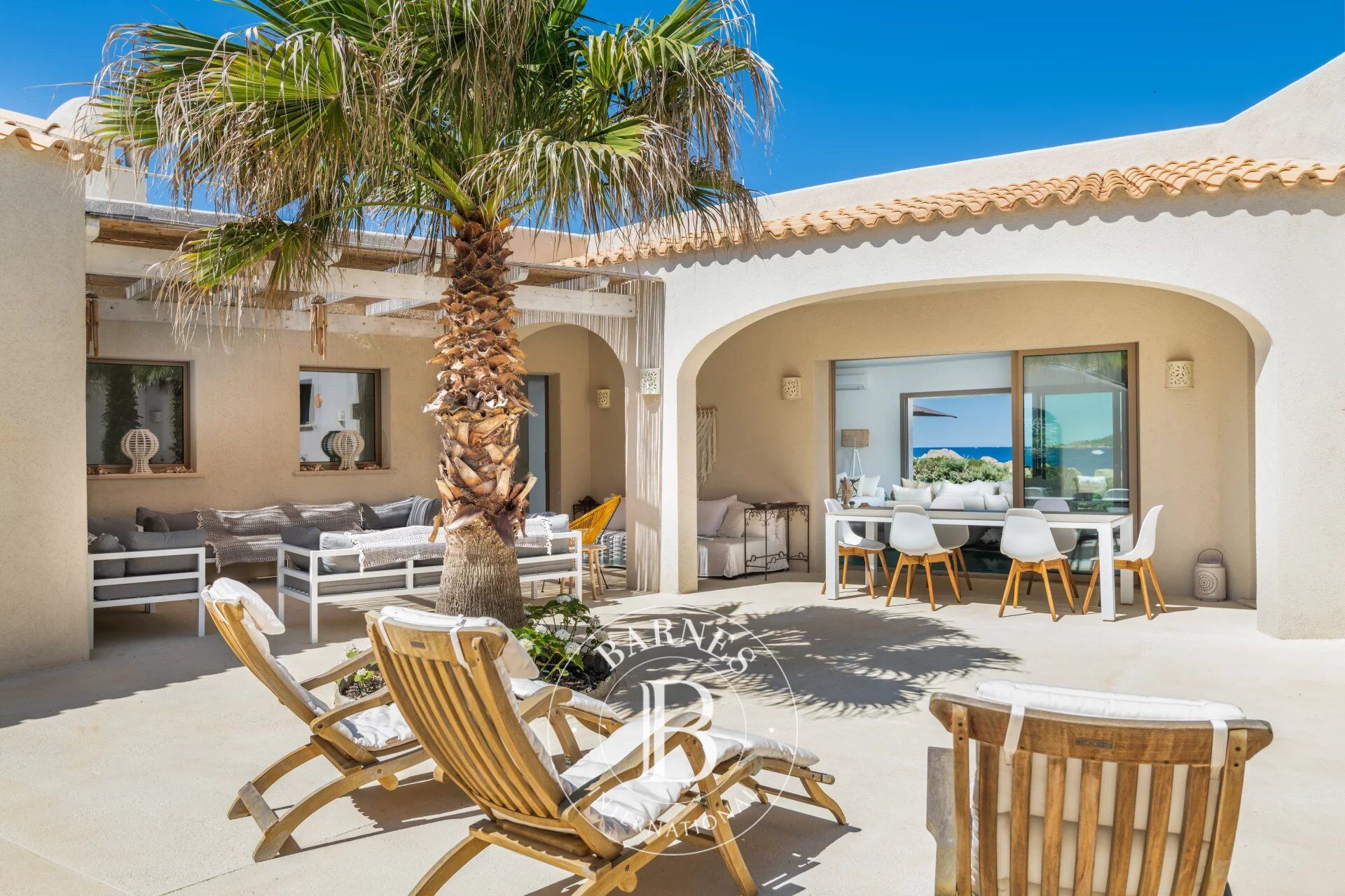 For Rent, Villa Bonifacio - picture 3