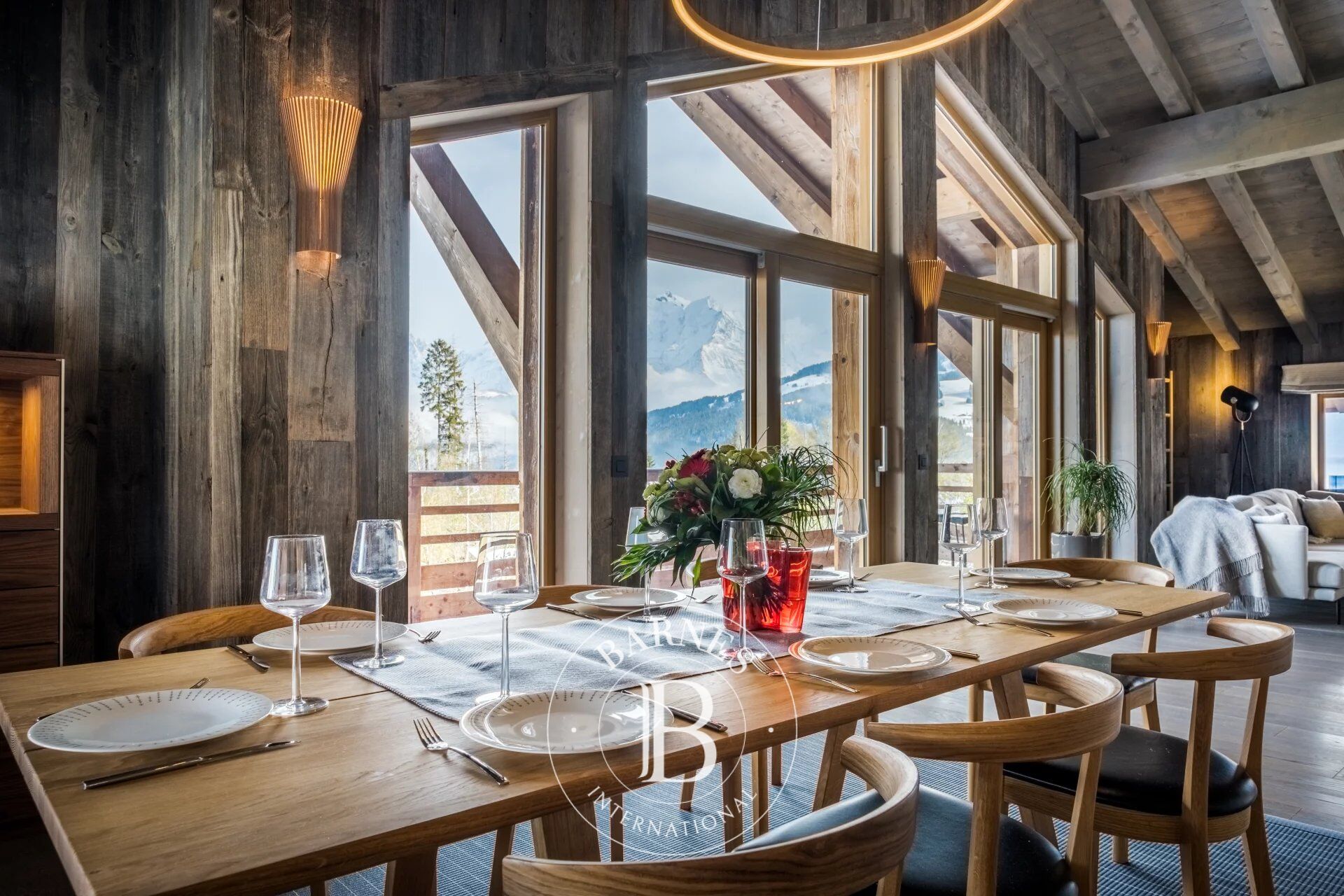 CHALET MERVEILLEUX - picture 1