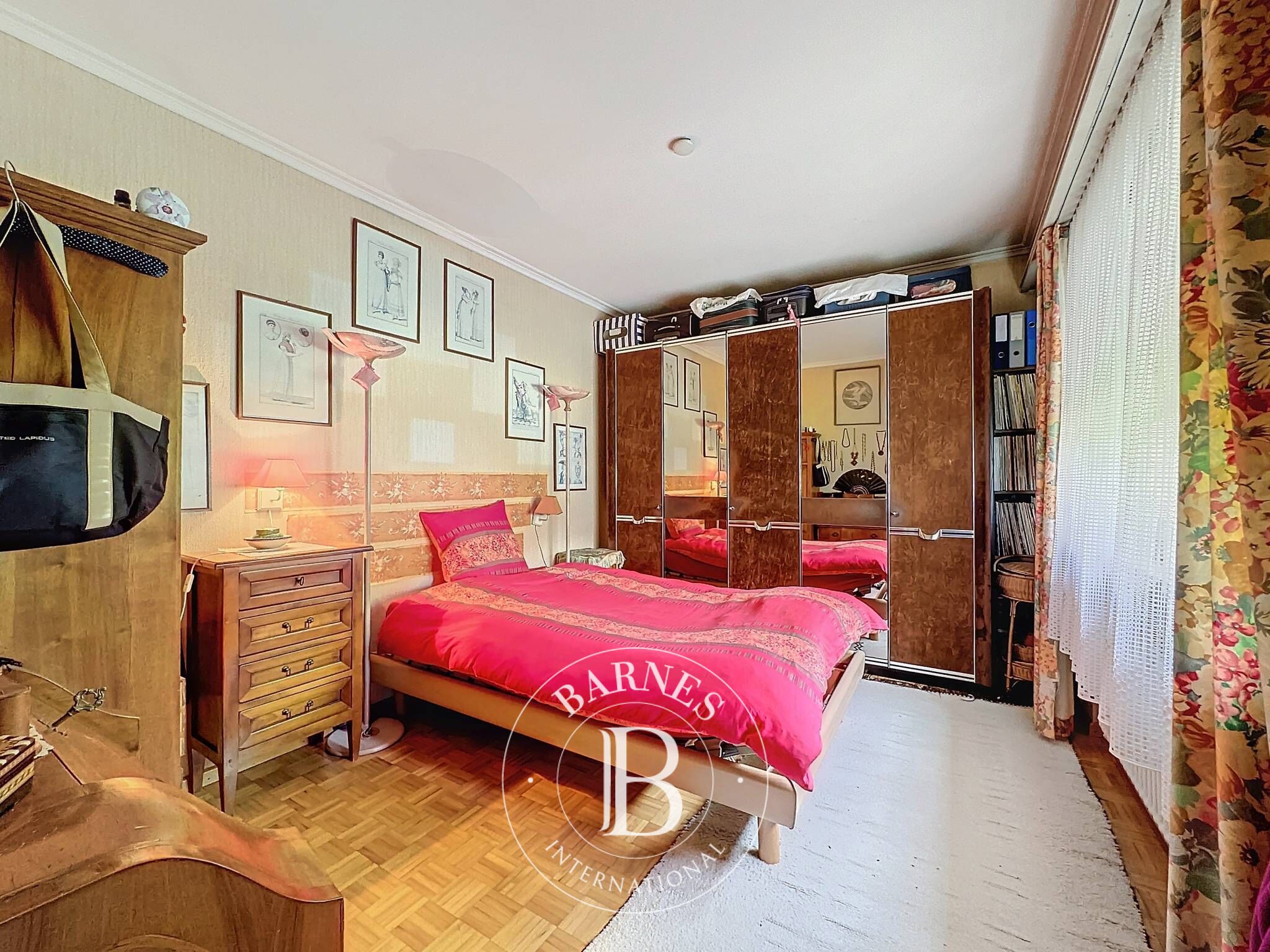 Daire Montreux - picture 9