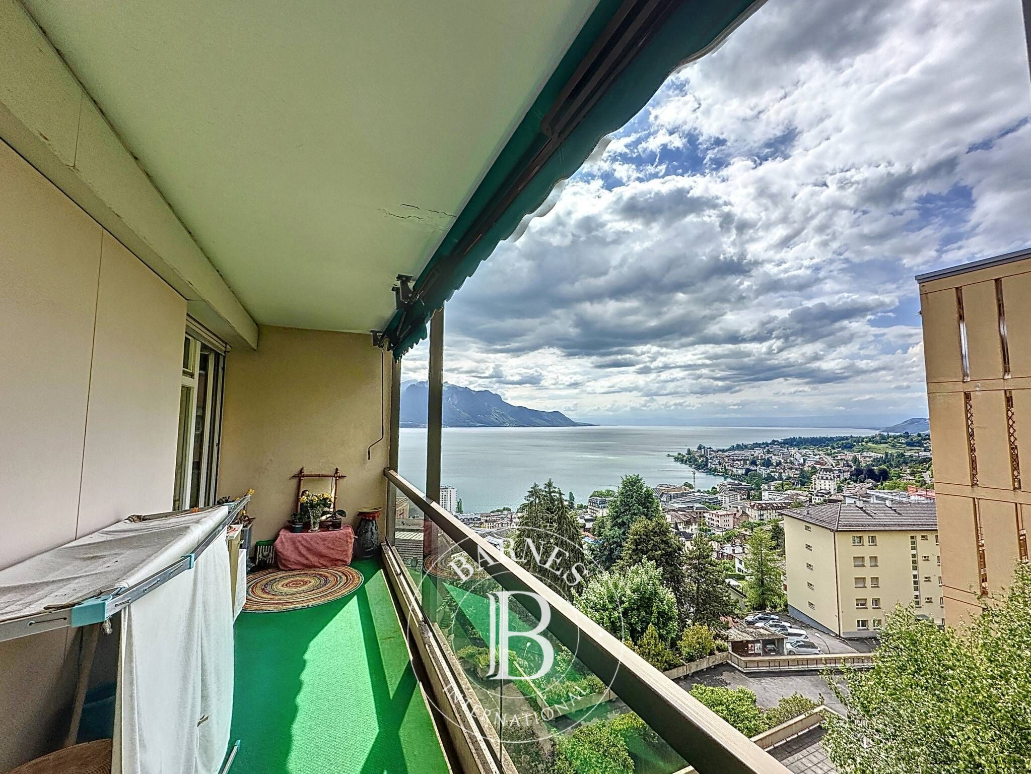 Daire Montreux - picture 10