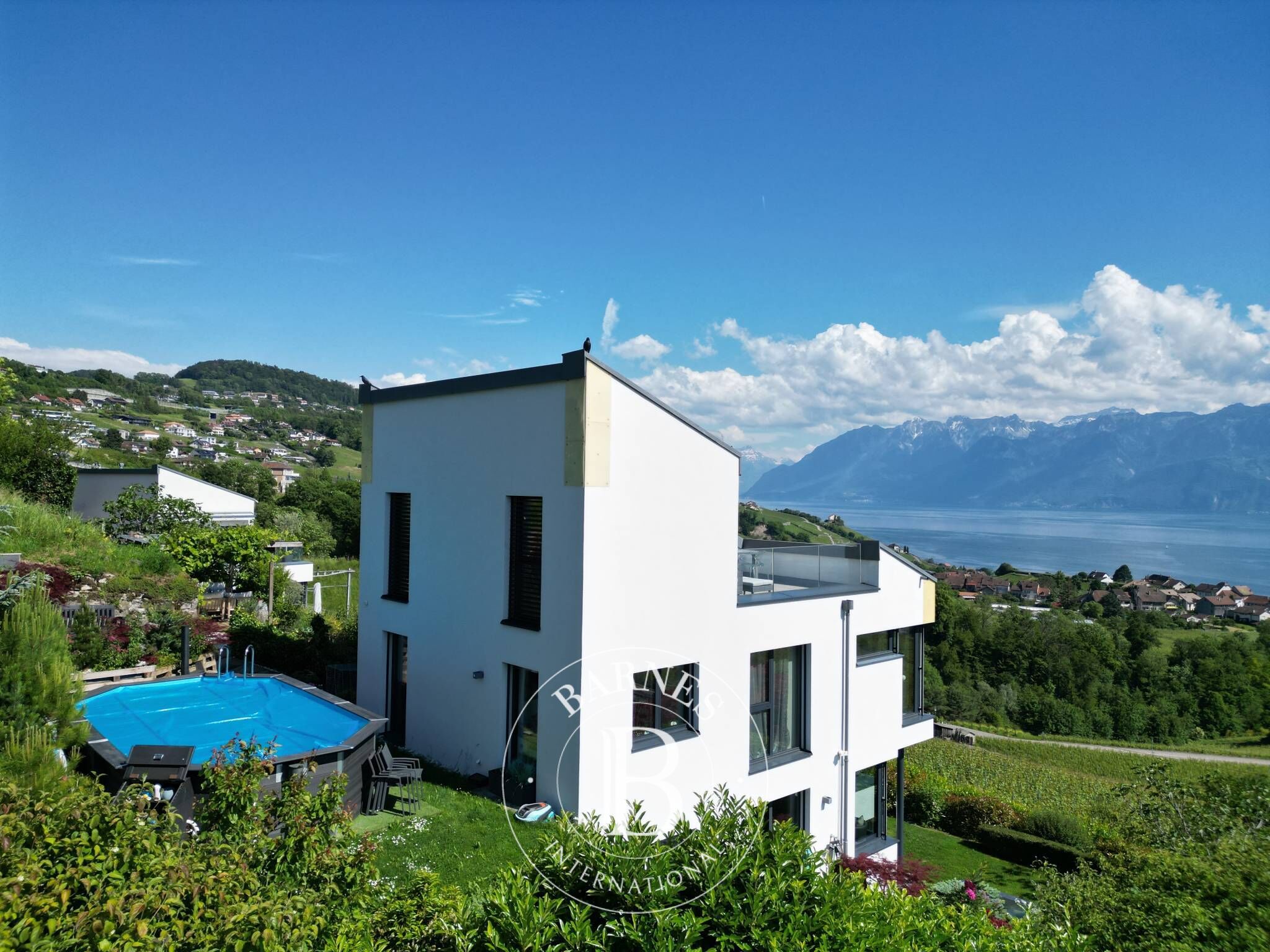 Villa Lutry - picture 3