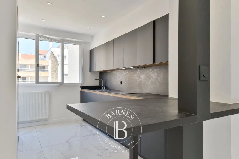 Rented, Apartment Lyon 6ème - picture 3