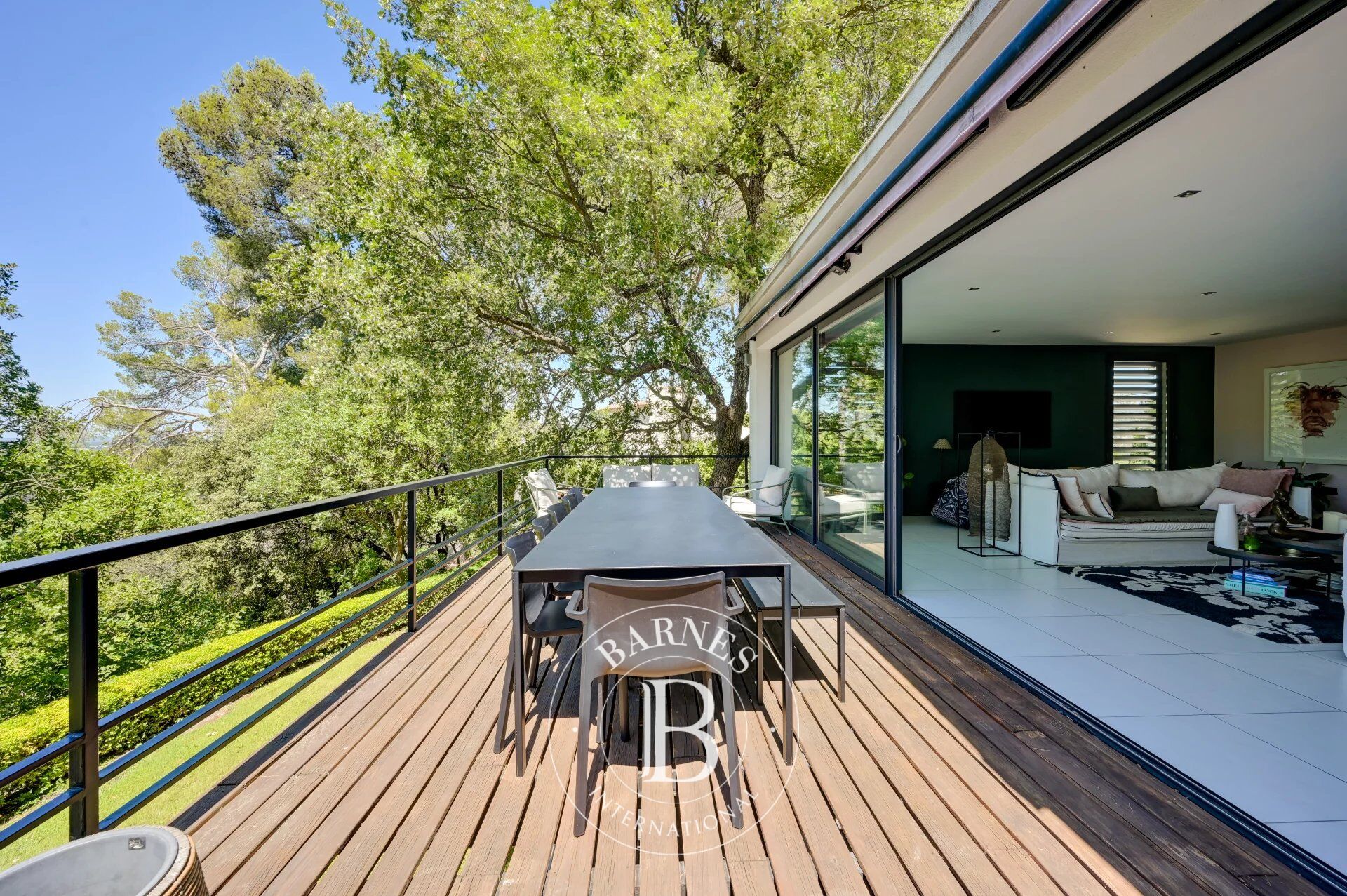 AIX-EN-PROVENCE--HOUSE - 5 BEDROOMS - GARAGE - SWIMMING POOL - VIEW - picture 3