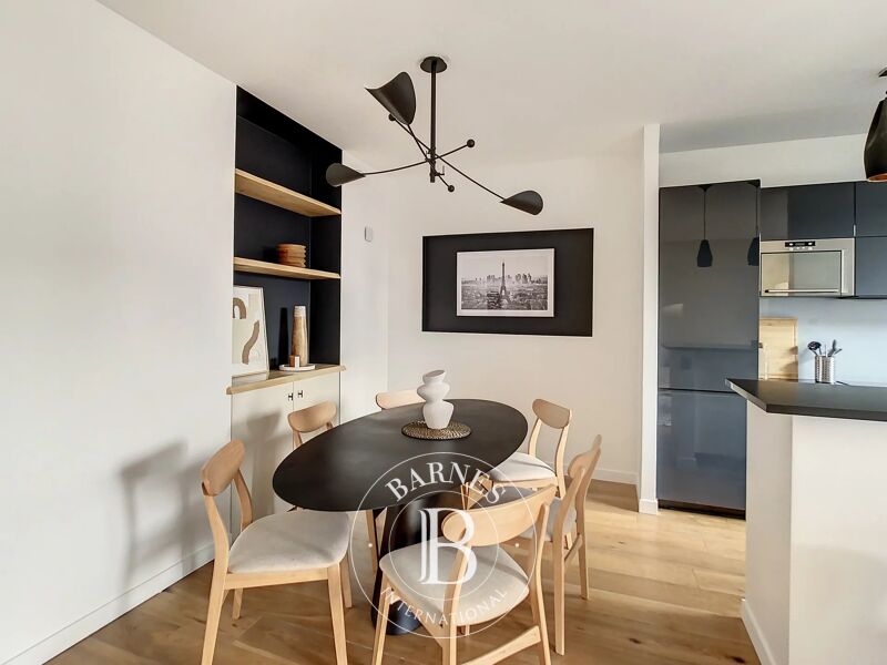 For Rent Apartment | Paris 8ème - picture 2