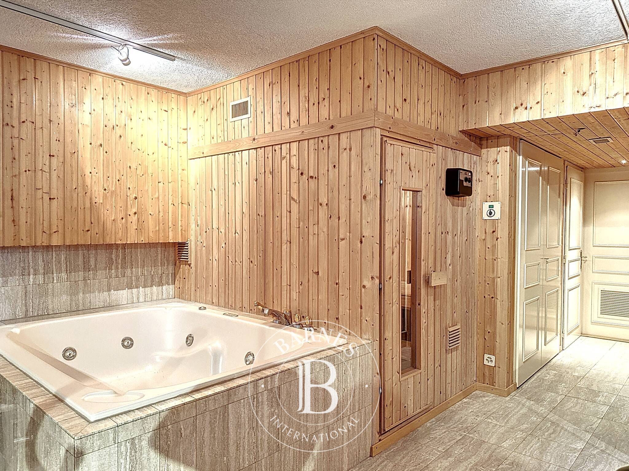 Villa Genolier - picture 25