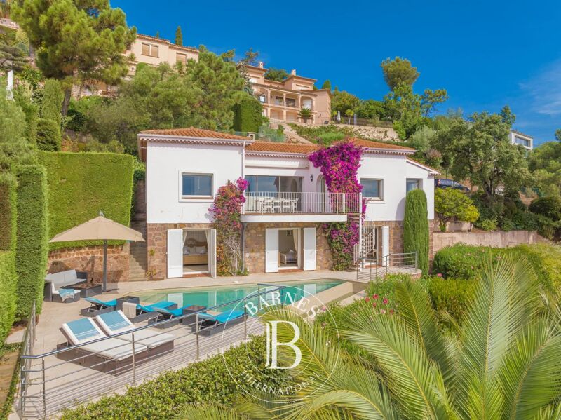 THEOULE - VILLA WITH PANORAMIC SEA VIEW