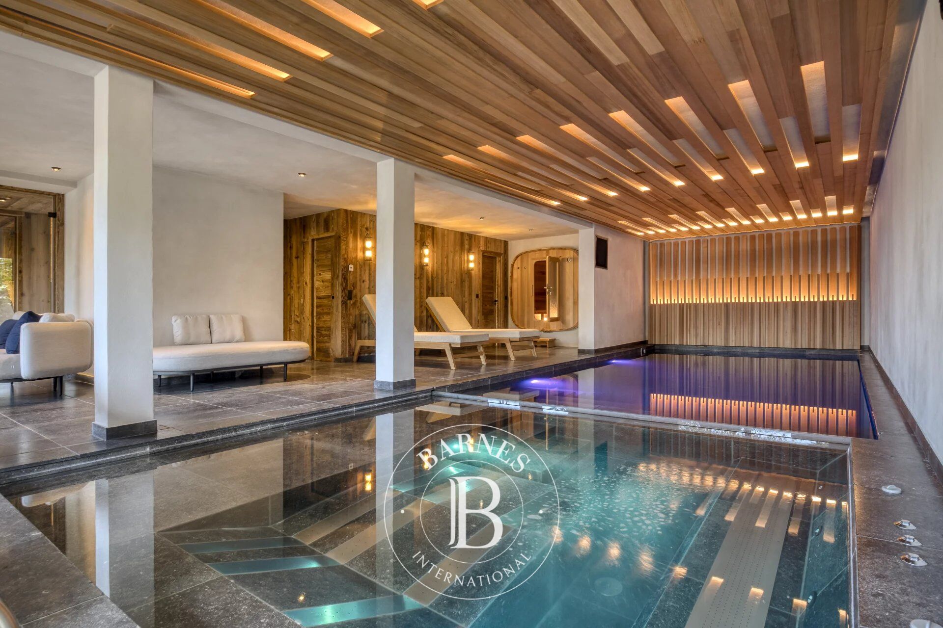 CHALET APOLLO - picture 1