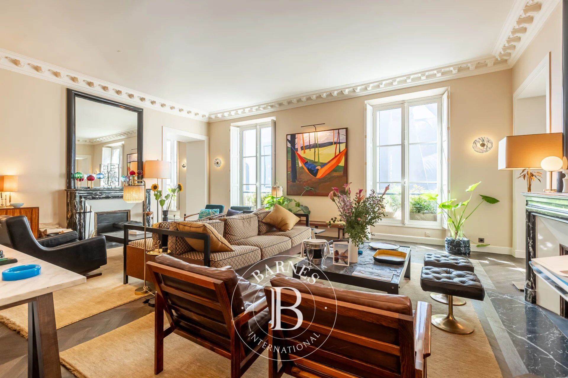 PARIS 1 - APPARTEMENT - 3 CHAMBRES - picture 2