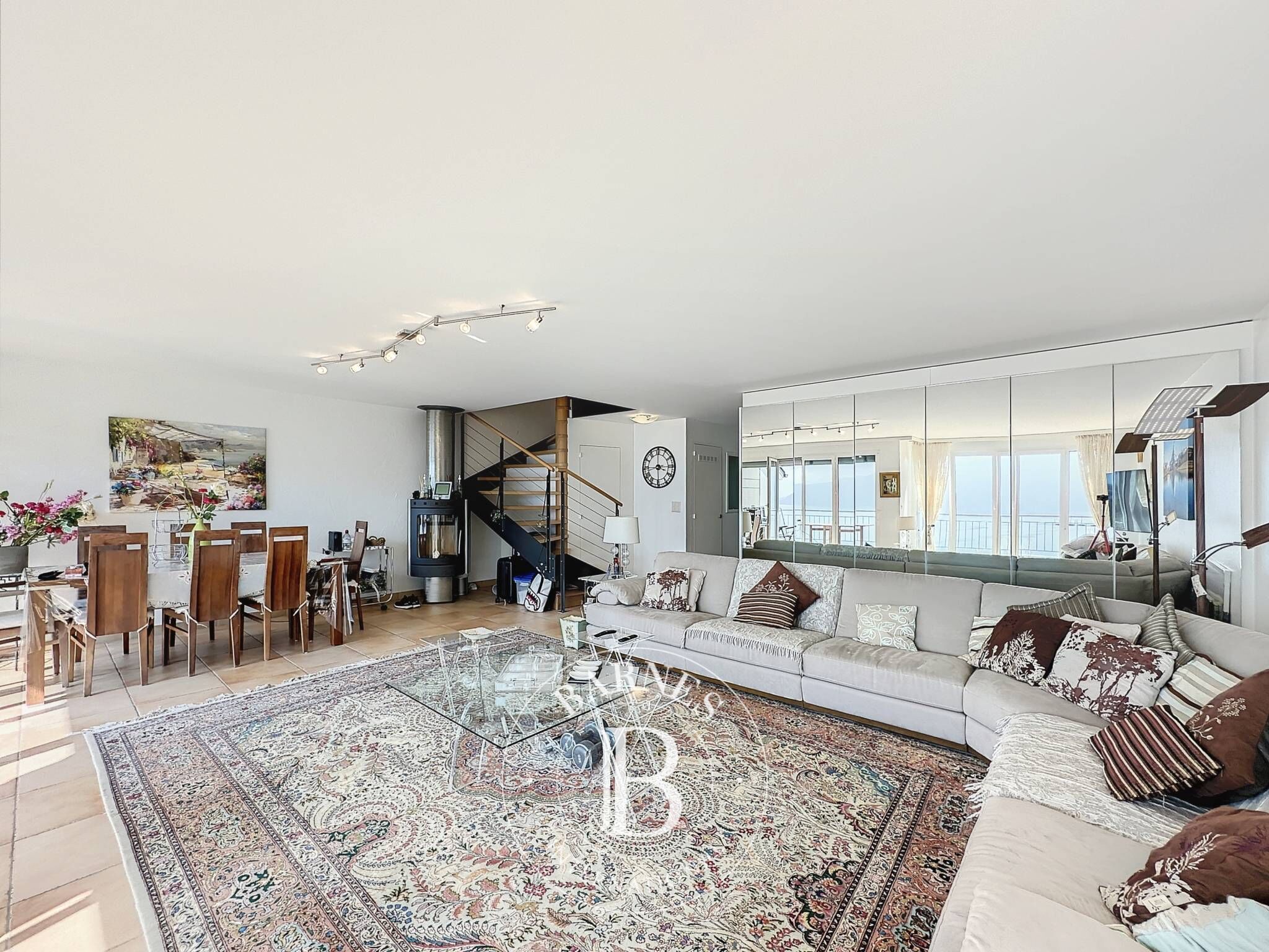 Daire Montreux - picture 25