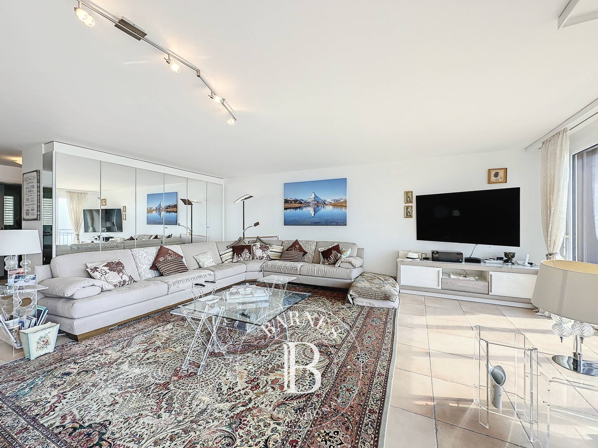 Daire Montreux - picture 33