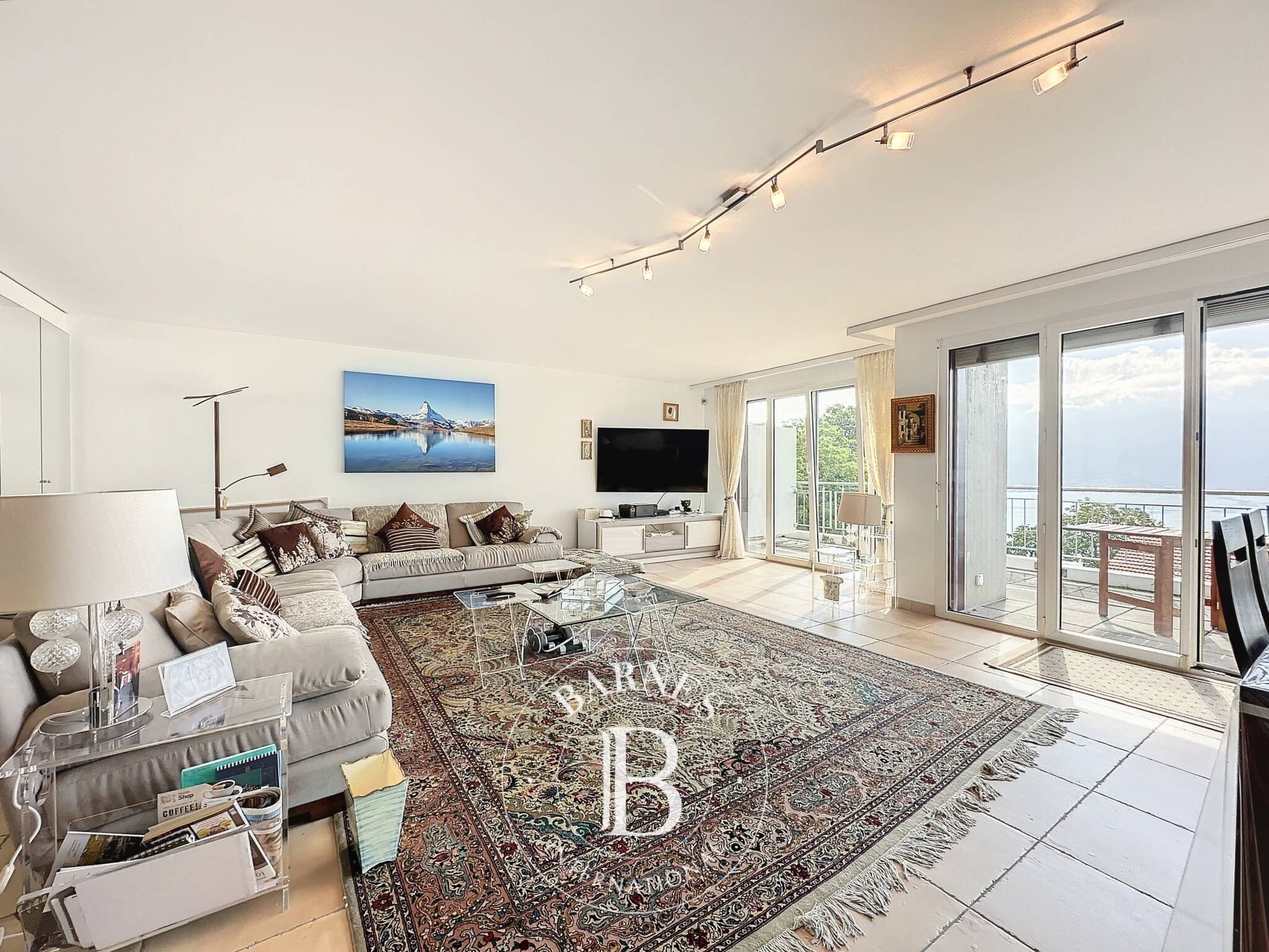 Daire Montreux - picture 24