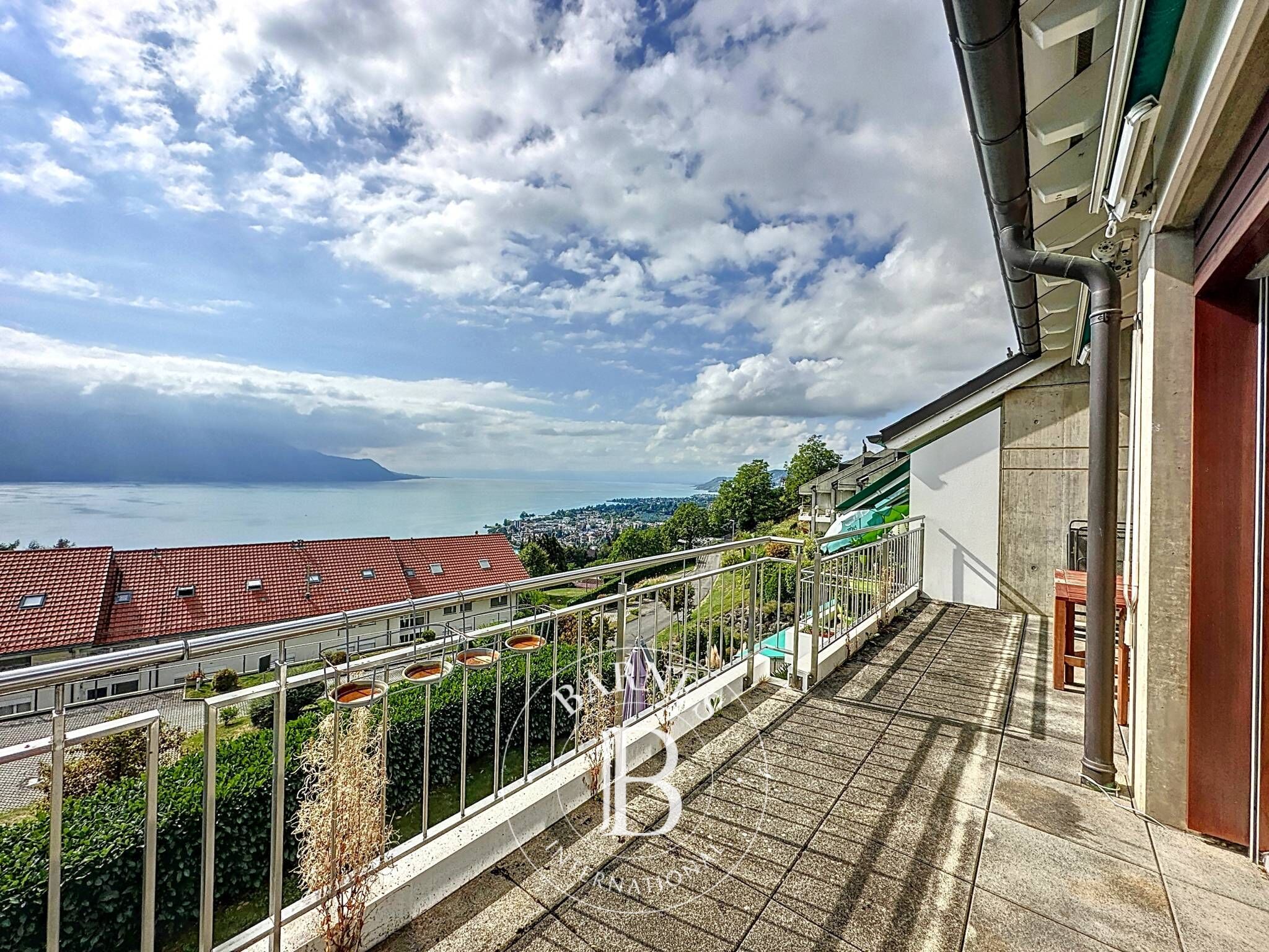 Daire Montreux - picture 8