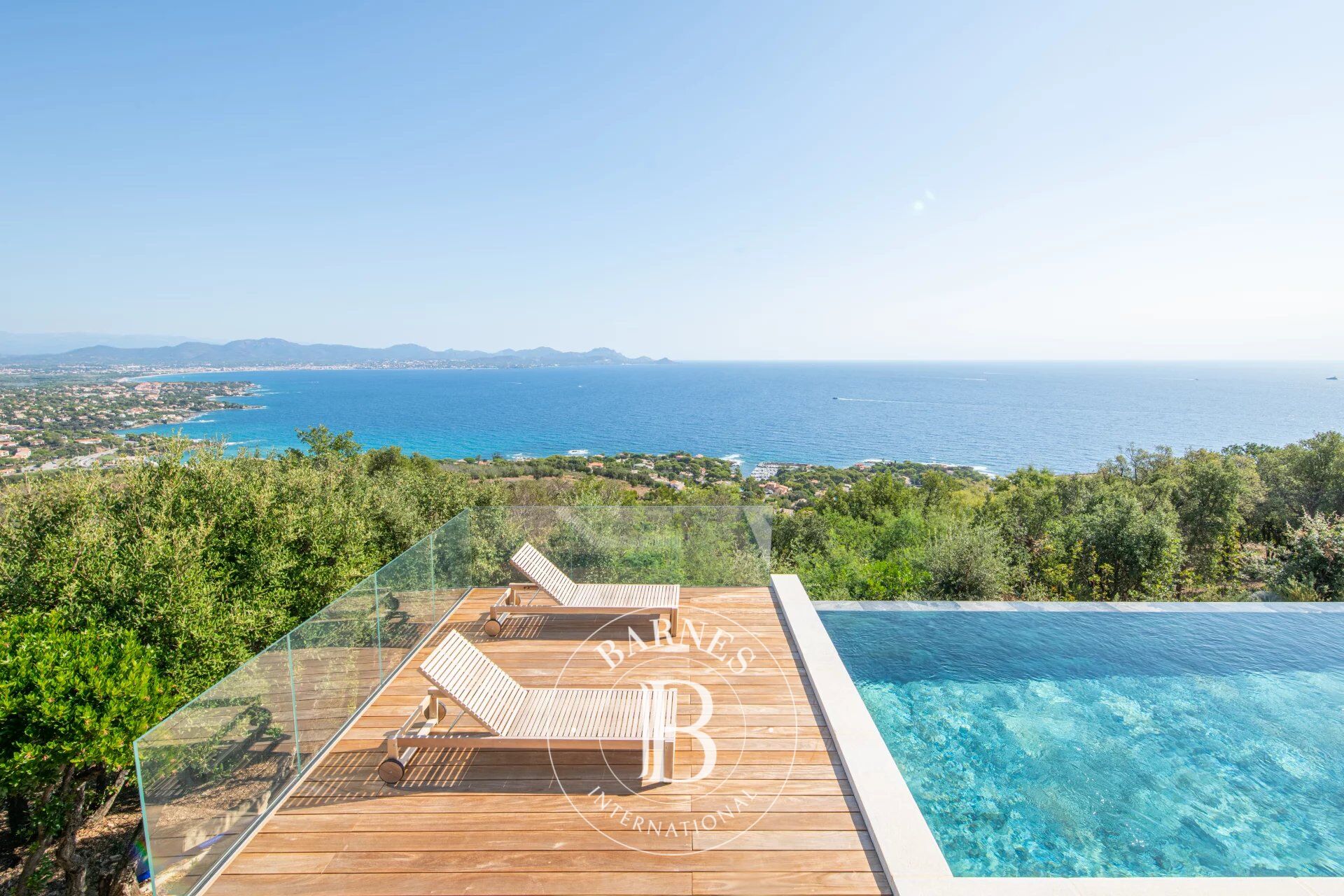 Villa Les Issambres - picture 1