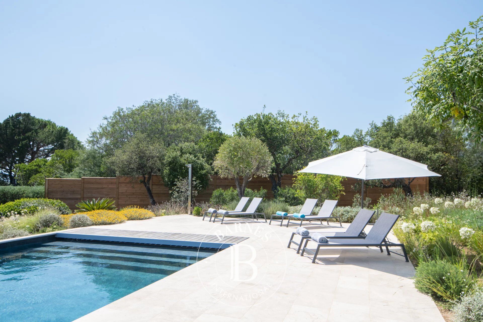 SEASONAL RENTAL - GRIMAUD - SEA VIEW VILLA - 7 ROOMS - POOL - picture 3