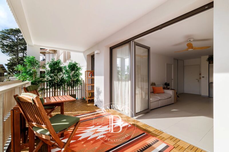 Venta, Piso Capbreton - picture 1