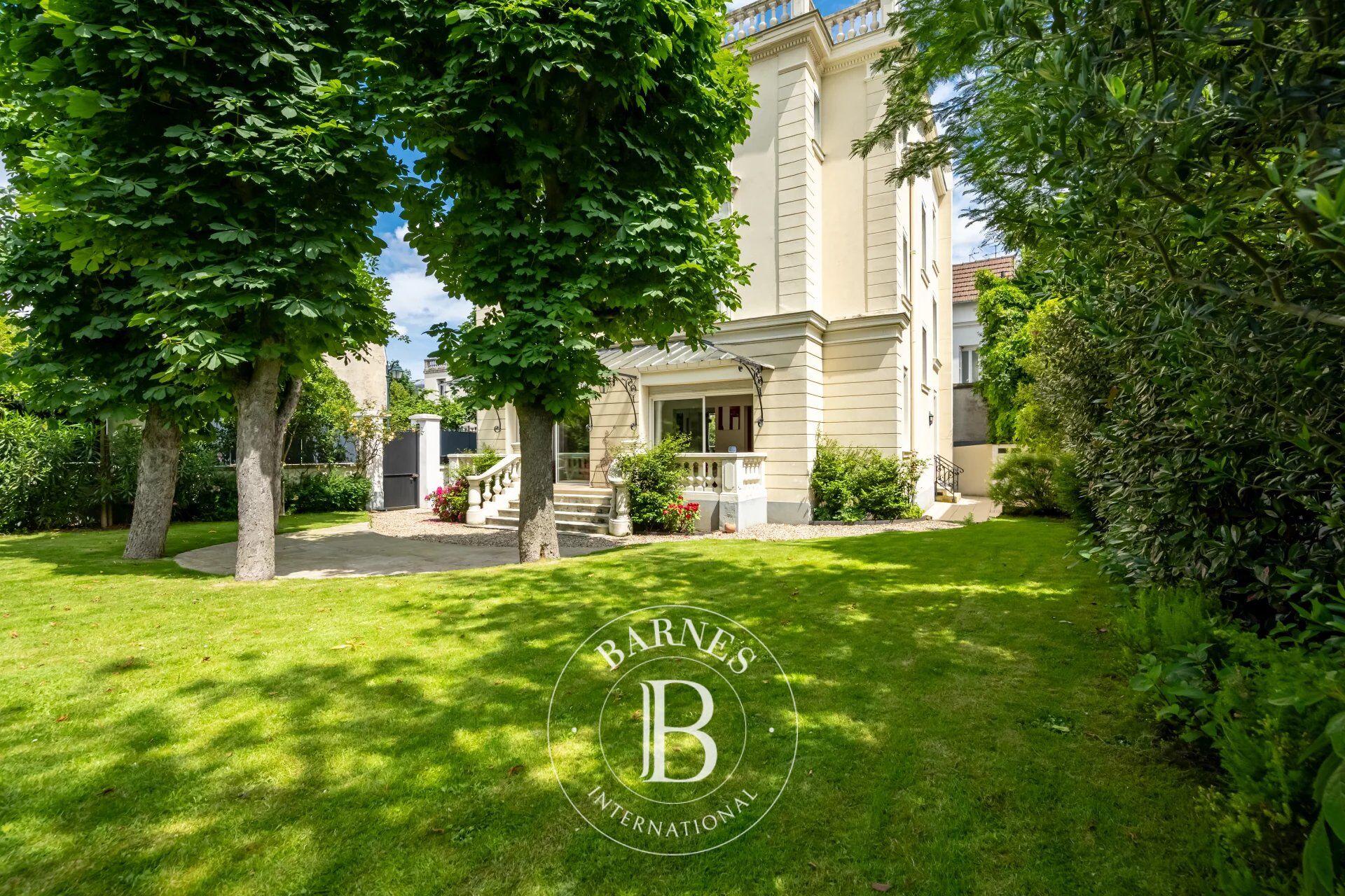 Anwesen Asnières-sur-Seine - picture 2