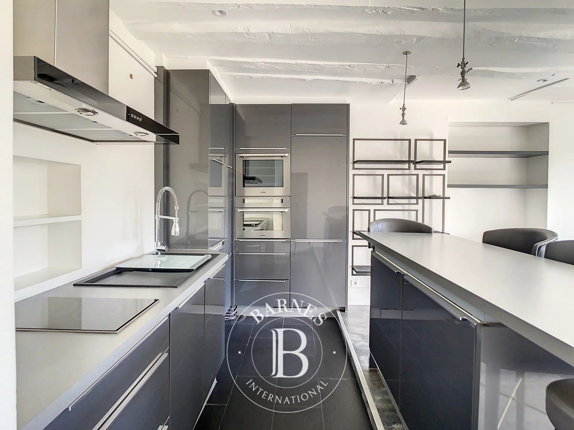 The BARNES rental department is presenting this property: - picture 3