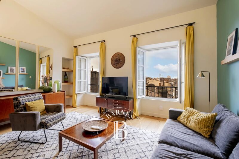 Exclusivity – Flat with elevator - Bordeaux Place de la Bourse area