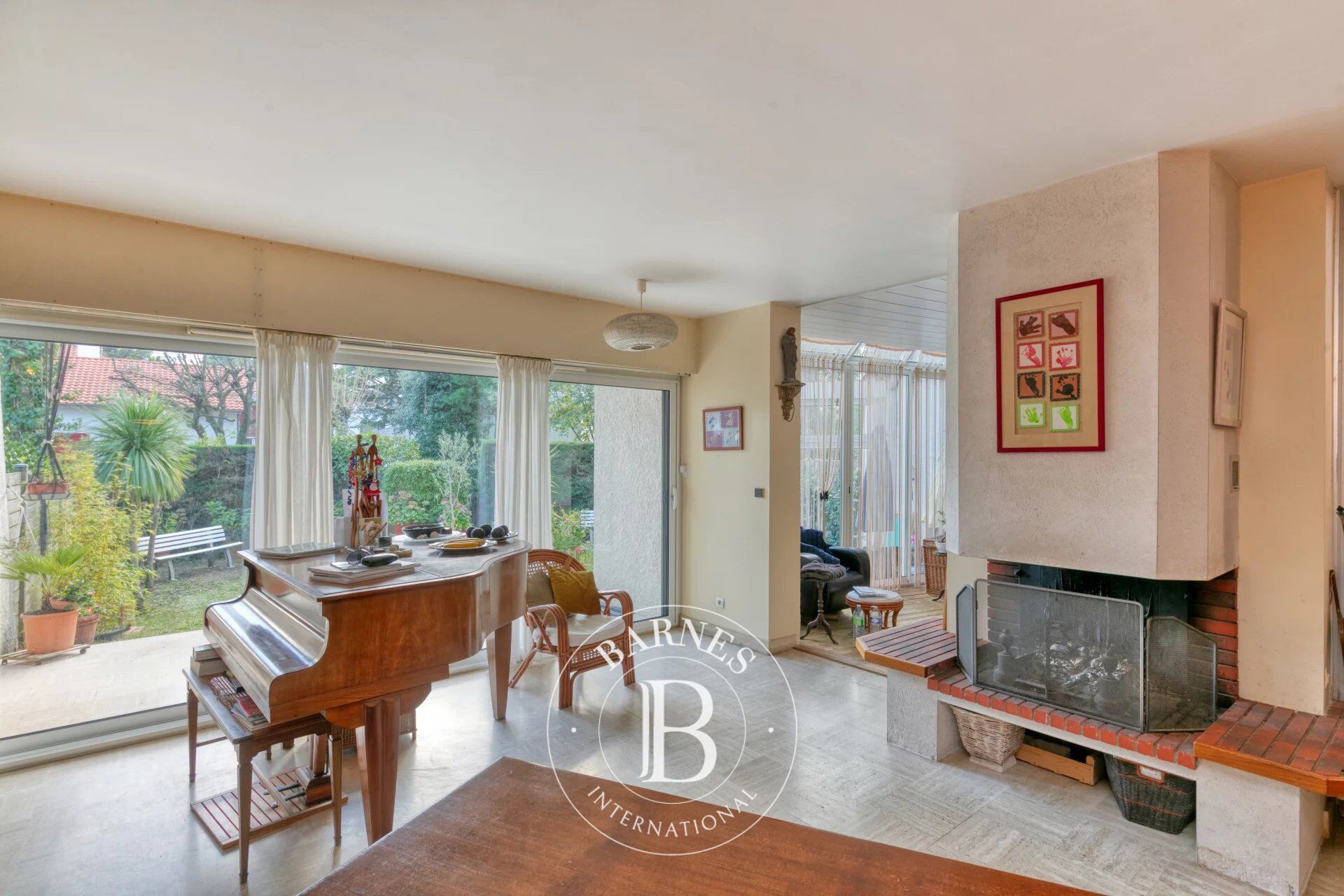 House for sale La BauleEscoublac 134.34m² 7 rooms 998 000€