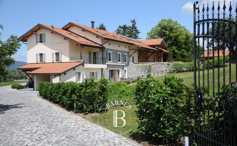 Villa Essertines-sur-Rolle