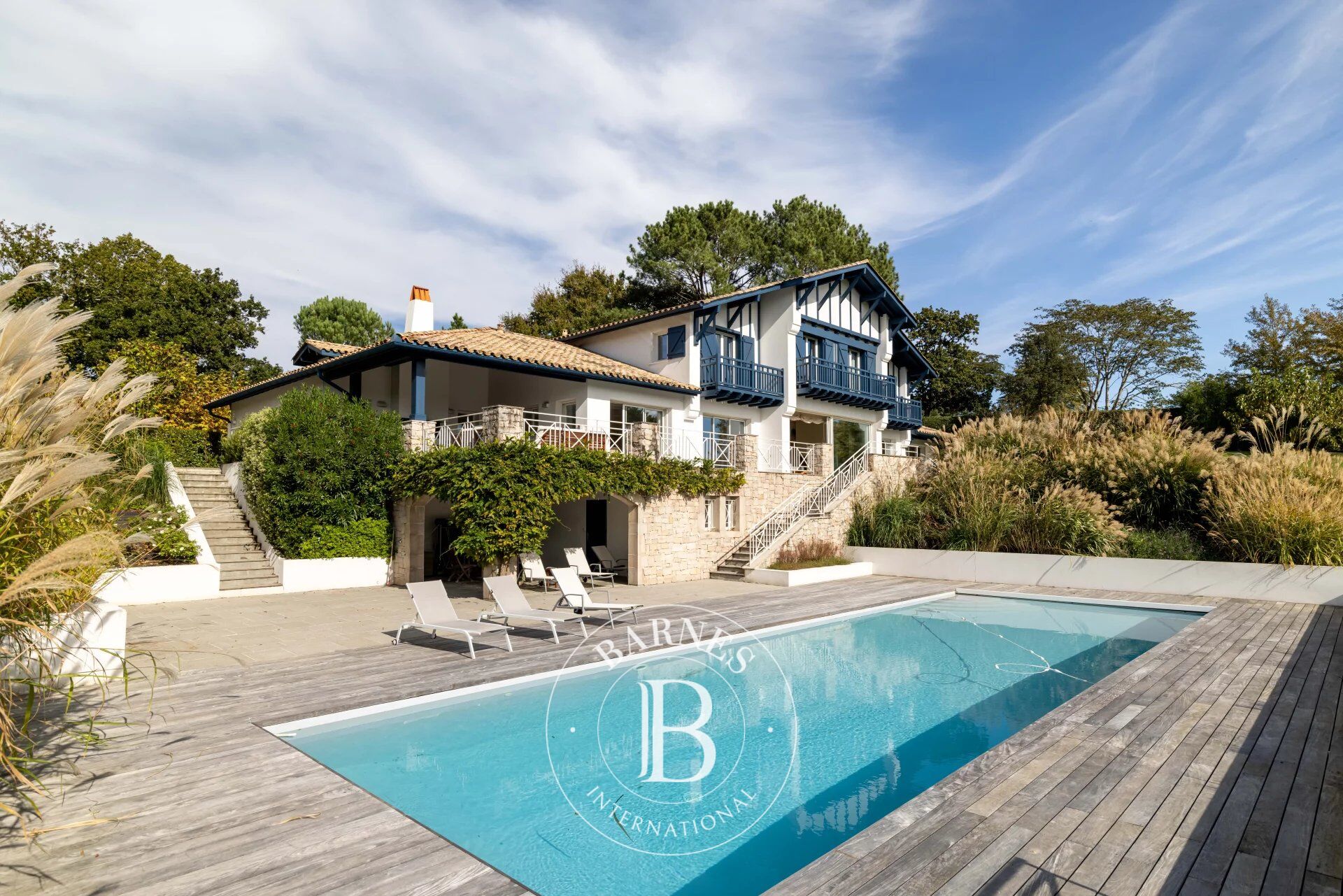 ARBONNE, MAGNIFIQUE PROPRIETE DE 480 M², TRÈS BELLE VUE MONTAGNES - picture 3