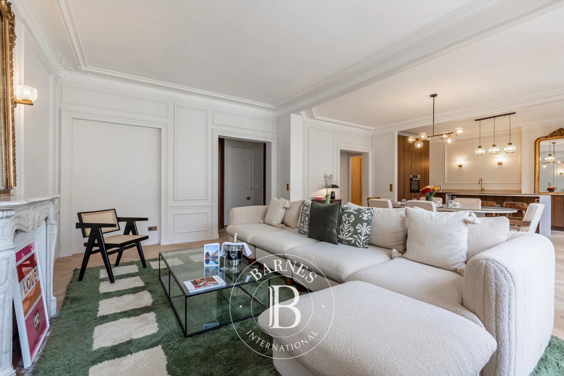 PARIS 3 - APPARTEMENT - 2 CHAMBRES - 4 ADULTES - picture 2