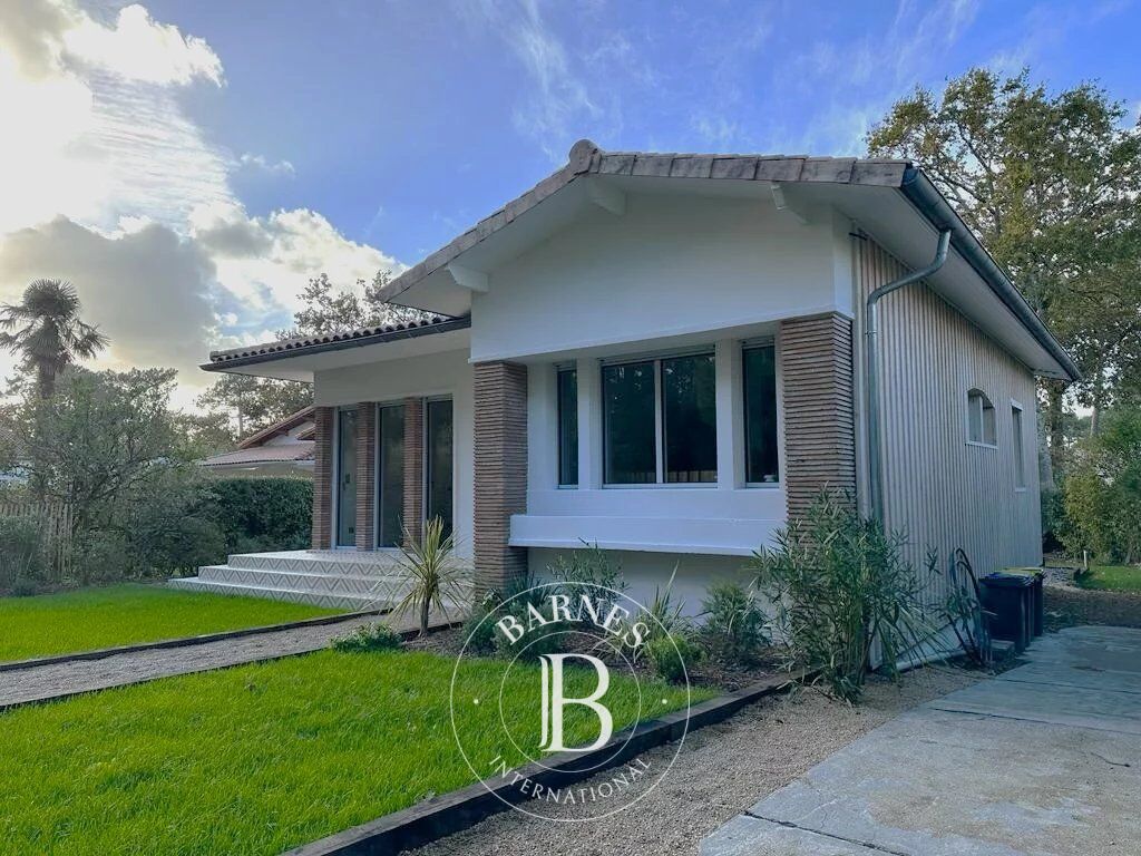 BEAUTIFULLY RENOVATED VILLA IN PETIT PIQUEY, CAP FERRET - picture 2