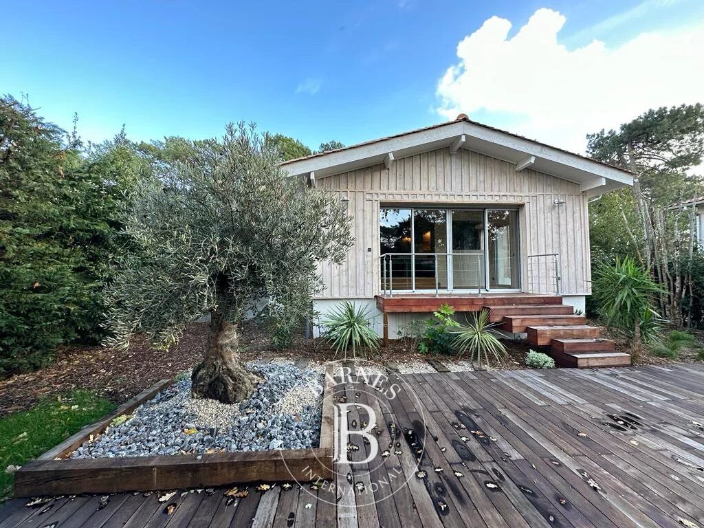 BEAUTIFULLY RENOVATED VILLA IN PETIT PIQUEY, CAP FERRET - picture 1