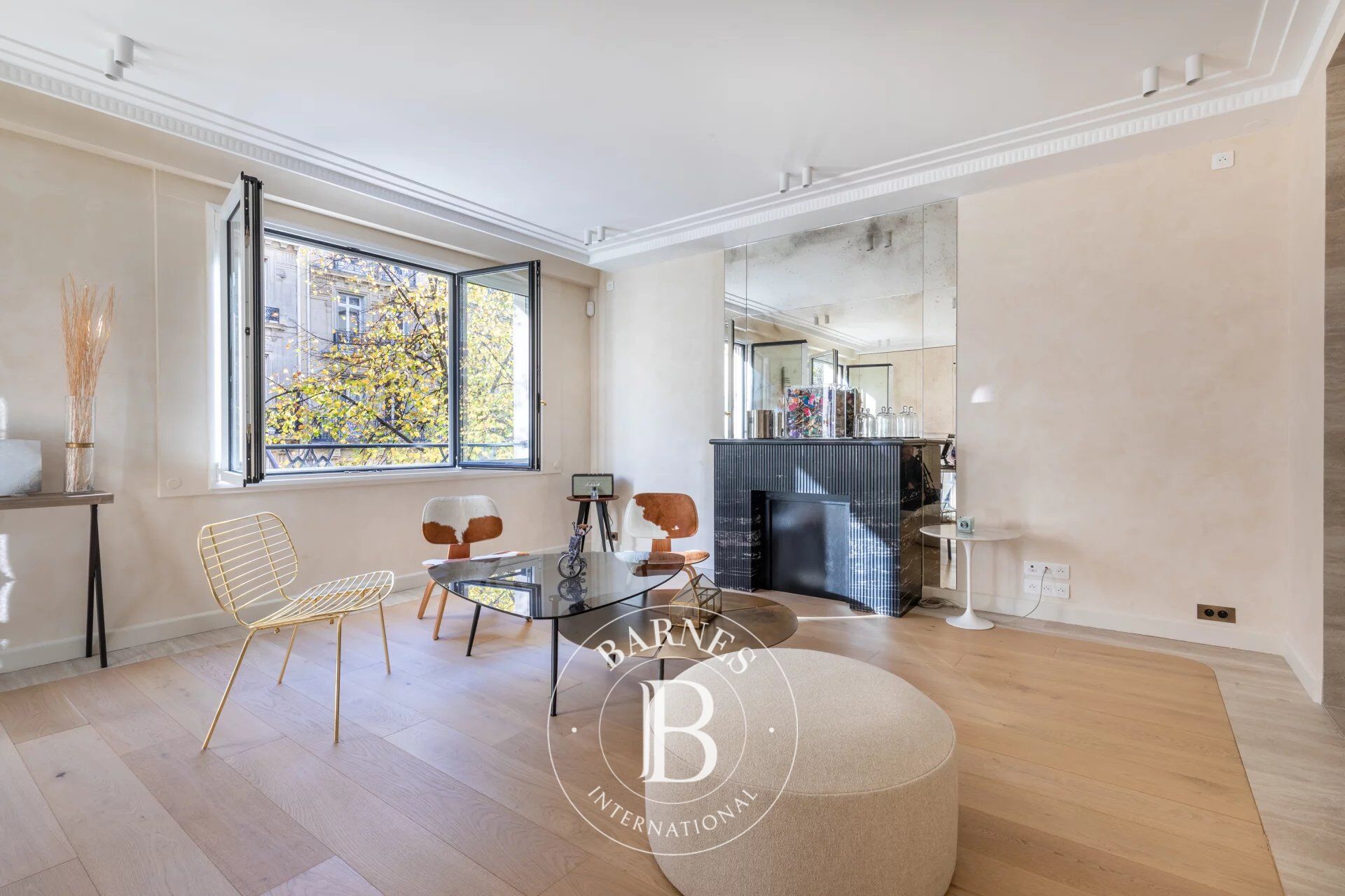 Paris 16 - Victor Hugo - 2-bed - fully renovated - air conditioned