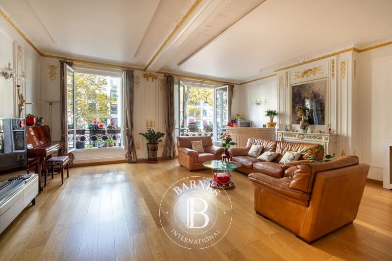 For Sale Apartment | Paris 3ème - picture 2