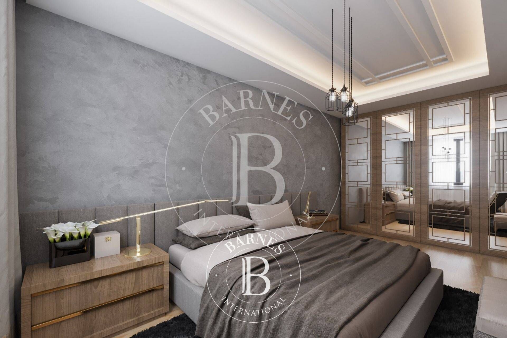 Unlock the Finest Investment Potential in Prime City-Center Real Estate - picture 3