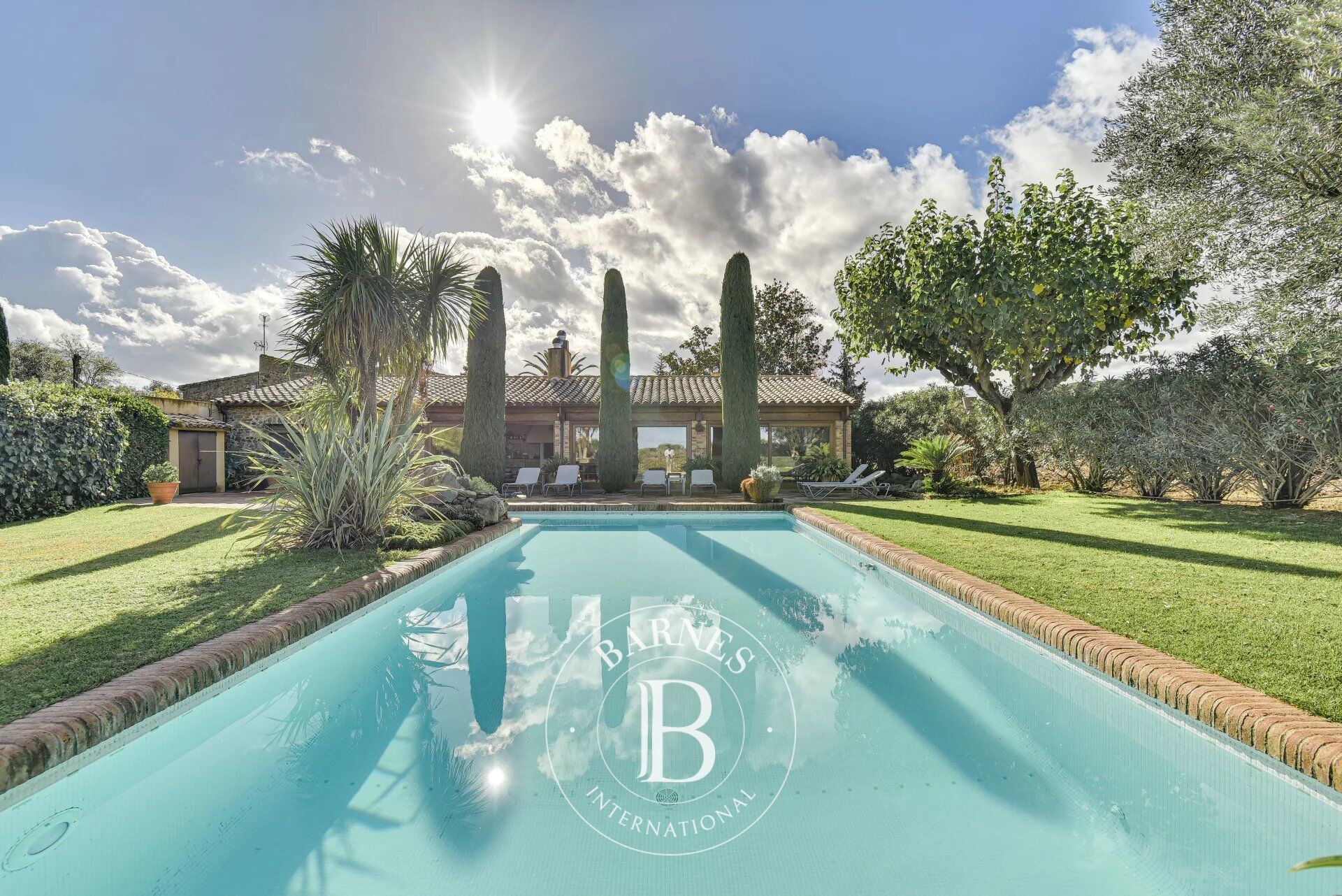 Magnífica masía con casa de invitados en Cruïlles, Baix Empordà - picture 1